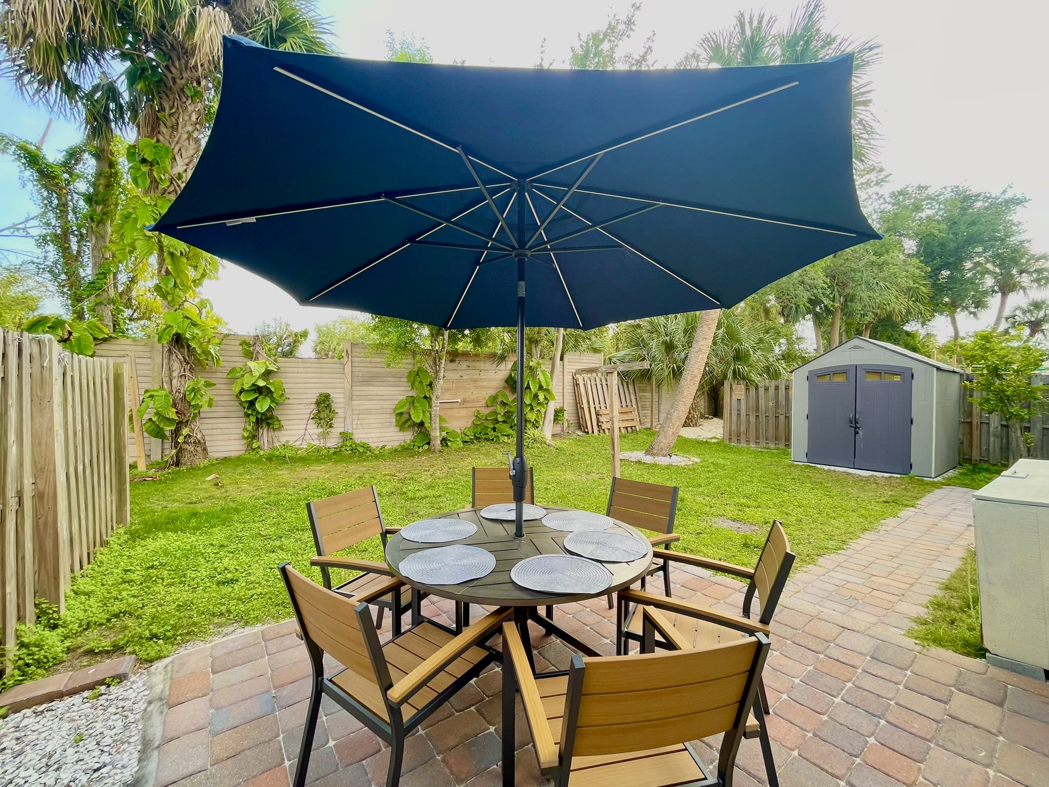 Near Ft Myers Beach 3mi to Sand Sleeps 7 - Fort Myers Beach FL vacation rental